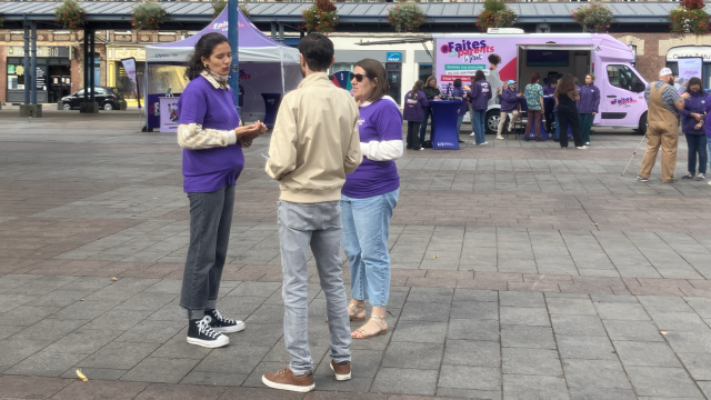 Photos du public qui participe au bus tour